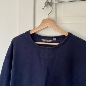 Navy blue Athleta sweatshirt